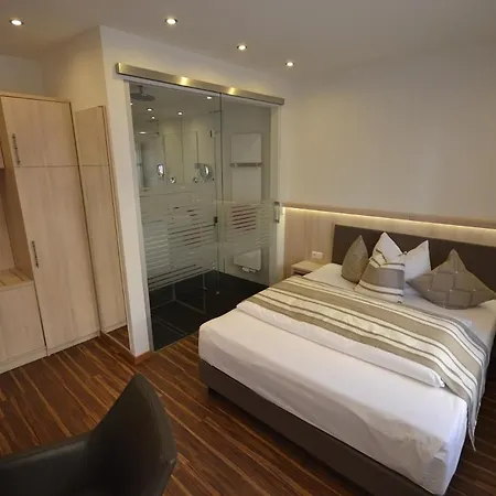 Hotel-gasthof Weisses Ross 3*