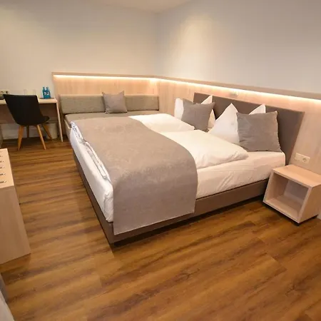 Hotel-gasthof Weisses Ross 3*