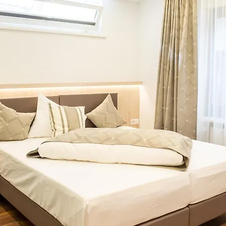 Hotel-gasthof Weisses Ross Schwaig bei Nurnberg