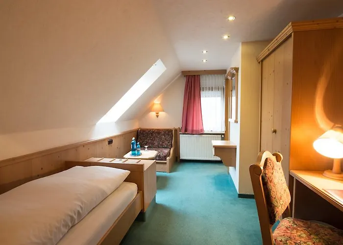 Casa de hóspedes Hotel-gasthof Weisses Ross Schwaig bei Nürnberg